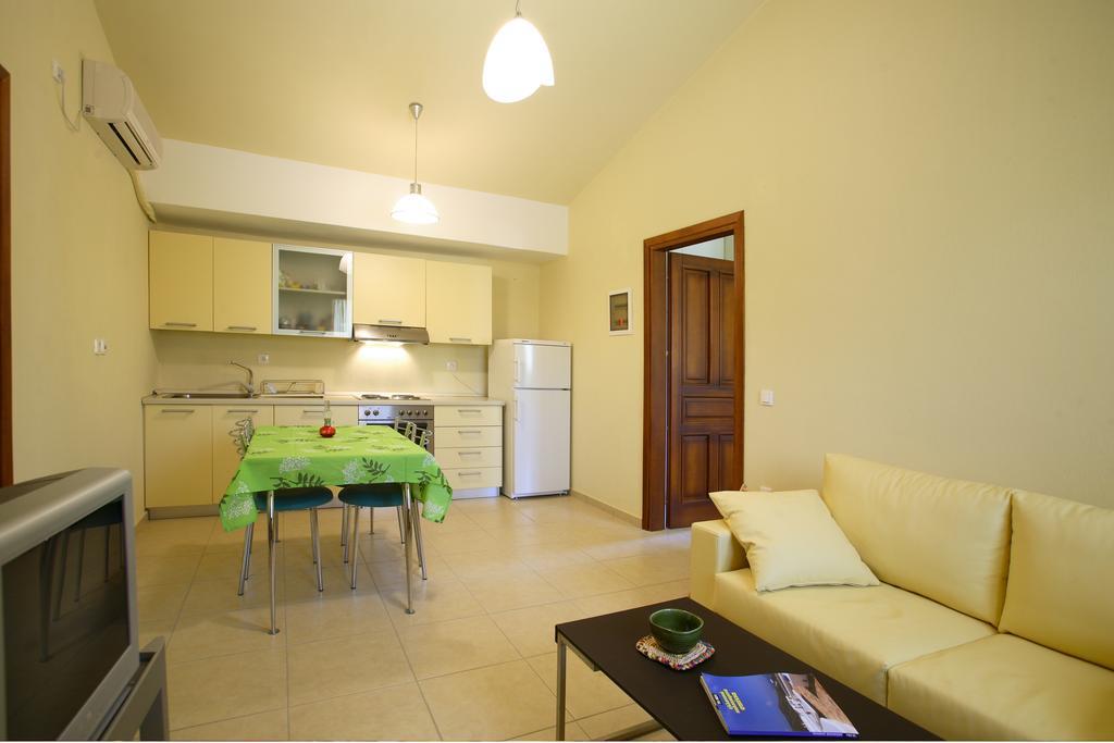 Porto Skopelos Villas Exterior foto